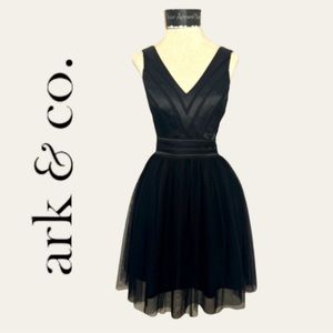 Ark & Co | Women’s Black Tulle Dress Size Small MIDI